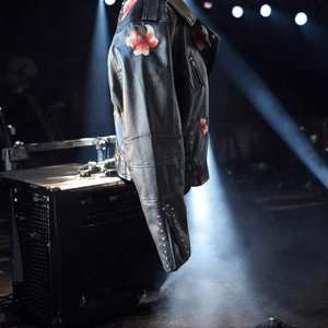 Wholesale Hand Embroidered Flower <b>White</b> Leather <b>Jacket</b> Heavy Metal Studded Real Sheepskin Motorcycle <b>Jacket</b> for Women OEM - Product Image 4