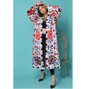 Kimono Bohème Brodé Suzani le Plus Vendu – Robes Confortables et Écologiques pour Femmes, Idéales pour le Quotidien et les Tenues de Détente – Vente en Gros, Exportation Inde - Product Image 1