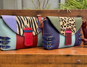 Sac à bandoulière à sangle amovible en cuir recyclé coloré imprimé animal fait à la main pour les grands sacs cartables à motifs uniques pour femmes - Product Image 4