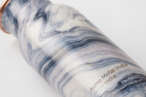 Elegante botella de agua de cobre con estampado de múltiples texturas, elegante y ecológica, perfecta para la hidratación diaria, viajes, gimnasio y oficina. - Product Image 2