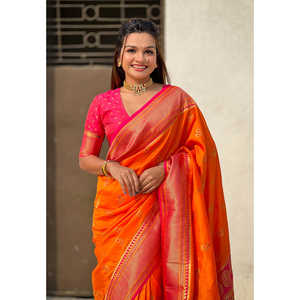 Sari en soie Paithani Yeola contrasté avec des fils orange Zari, robe de soirée élégante - Product Image 3