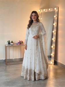 Vestido de fiesta Diwali para mujer, diseño de diseñador, largo hasta el tobillo, en georgette pesado con bordado de lentejuelas, incluye vestido, pantalón y dupatta. - Product Image 2