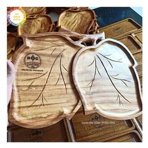 Plateau en bois naturel sculpté à la main, plat de service unique en forme de feuille, saladier en bois écologique, logo personnalisé pour la cuisine - Product Image 1
