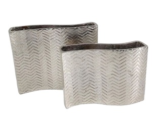 Jarrón de mesa de aluminio con textura ondulada, jarrón decorativo martillado con textura de cincel, florero hecho a mano, decoración del hogar decorativa - Product Image 1