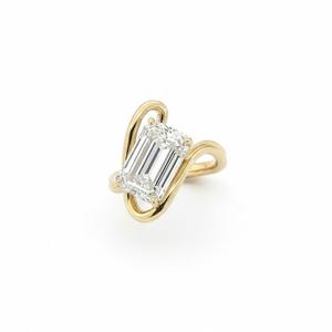 Anillo de Compromiso Solitario Ondulado con Esmeralda de 1 Quilate de Alta Calidad para Mujer, Diamante Cultivado en Laboratorio de Color DEF VS-VVS en Oro Sólido de 10K y 14K - Product Image 1