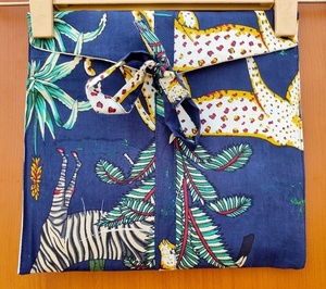 Ensemble de pyjama pour femmes en coton imprimé floral fait à la main, léger, doux pour la peau, séchage rapide, imprimé à la main, shorts décontractés - Product Image 6