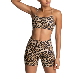 Ensemble de yoga tendance 2 pièces : Soutien-gorge de sport à bretelles spaghetti et short taille haute, imprimé par transfert thermique, résistant à l'eau, extensible dans quatre directions - Product Image 1