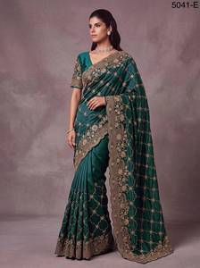 Sari traditionnel Rivaayat House en soie Banarasi verte ornée, mélange de coton extensible et matériaux recyclés, longueur au sol - Product Image 1