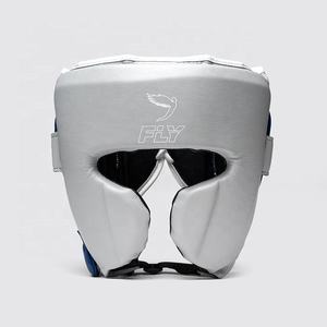 Nouveau design, protège-tête MMA et kickboxing en cuir véritable bleu-gris, ouvert, réglable, respirant, écologique, avec logo personnalisé - Product Image 1