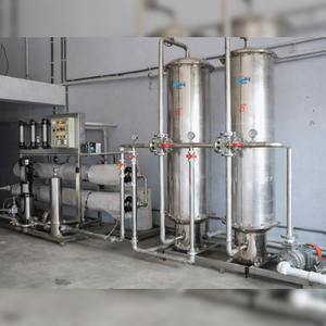 Usine d'eau potable RO en acier inoxydable haute performance 4000 LPH avec arrêt automatique - Product Image 2