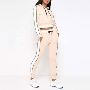 Ensemble de survêtement décontracté deux pièces pour femme : sweat-shirt court et pantalon de jogging, service OEM/ODM avec logo personnalisé - Product Image 6