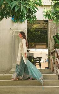 Ensemble Kurta en coton brodé vert sarcelle pour femme avec dupatta vert sarcelle, style traditionnel indien pakistanais, longueur au sol - Product Image 3