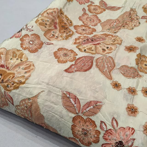 Écharpe en tissu 100% soie tissée et teinte à motifs positionnés - Collections de mode boutique pour l'habillement et les textiles de maison - Product Image 3