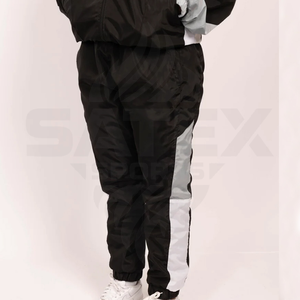 Conjunto deportivo de dos piezas para mujer, con capucha, cortavientos personalizado, pantalones cortos deportivos y sudadera con cremallera, conjunto de nailon. - Product Image 6