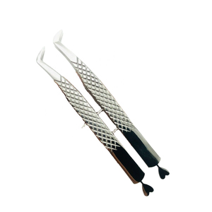 High Precision 90 Degree Boot Curved Lash Extension Tweezers Non-Slip Diamond Cut Pattern Stainless Steel Makeup Lash Tweezers - Product Image 2