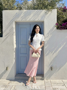 Blusa Elegante Blanca para Mujer, Cuello Mandarín, Manga Corta, Peplum, Botones, Color Sólido, Primavera/Verano, DORIS - Product Image 2
