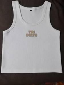 เสื้อกล้ามผ้าฝ้ายริบบิ้นปักลายตัวอักษรสีน้ำเงิน KKG ประดับลูกปัด สำหรับผู้หญิง สไตล์ลำลอง ใส่ได้ในฤดูร้อน แบบครอป ไม่มีแขน ผลิตโดยผู้ผลิตดั้งเดิม - Product Image 2