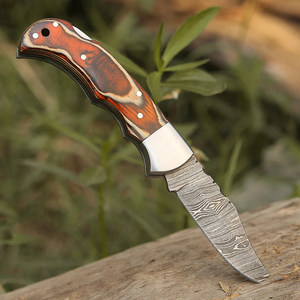 2026 Venta al por mayor OEM Cuchillo de bolsillo plegable de supervivencia de acero de Damasco de grado industrial hecho a mano con mango de madera hermoso y punta de cuchilla afilada - Product Image 2