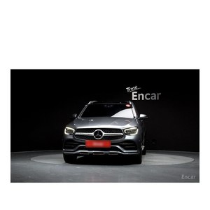 Mercedes-Benz GLC-Class GLC300 4MATIC Modèle août 2022 avec 67 082 km, boîte automatique, sièges en cuir, caméra de recul - Product Image 3