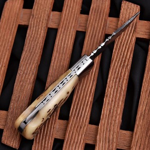 Cuchillo Plegable de Acero de Damasco Hecho a Mano, Modelo FH-160 de Viking Art, con Mango de Cuerno de Ciervo, para Caza, Deportes al Aire Libre y Camping - Product Image 4