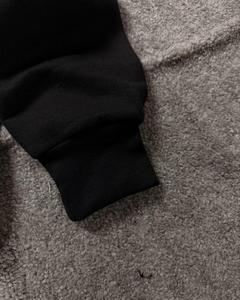เสื้อฮู้ดดี้ดีไซน์เนอร์ทรงโอเวอร์ไซส์สำหรับผู้ชาย สไตล์สตรีท VVS มีสินค้าพร้อมส่งภายใน 3 วัน ผลิตเสื้อผ้า V1V2 ฮู้ดดี้ - Product Image 5