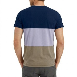 Camiseta de Hombre a la Moda con Bloques de Color, Manga Corta, Cuello Redondo, Corte Regular, Estilo Casual Tejido, en Azul Marino, Gris y Verde Oliva, Diseño Sólido - Product Image 2