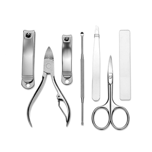 Kit de Soins des Ongles Professionnel de Luxe 11 Pièces en Gros, Ensemble de Pédicure et Manucure en Cuir PU sur Mesure avec Fermeture Éclair en Acier Inoxydable - Product Image 4