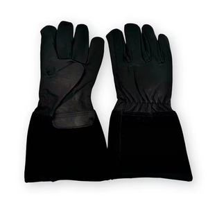 Gants de soudage pour travaux industriels lourds avec une protection accrue en cuir de vachette - Product Image 1