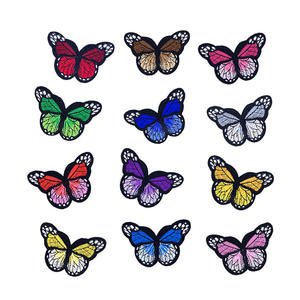 Patch thermocollant en tissu chenille brodé 3D personnalisé, directement de l'usine, pour uniformes scolaires, vêtements d'équipe et vêtements de mode - Product Image 3