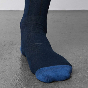 Calcetines deportivos de baloncesto de suela gruesa antiolor absorbentes para hombre con logotipo personalizado al por mayor - Product Image 4