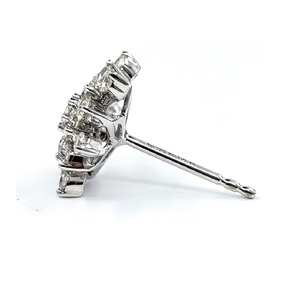 Hongkong ต่างหูเม็ดกลมรูปดอกไม้ประดับเพชรแท้สีทองขาวแท้18K คุณภาพสูงขายส่ง - Product Image 3