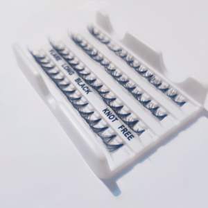 Cils individuels 20D 30D faits à la main, effet duveteux, en cheveux synthétiques, thermocollés, sans nœuds, avec logo personnalisé, couleur foncée - Product Image 4