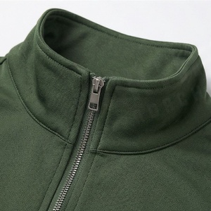 Survêtement vert zippé pour homme, couleur unie, col montant, vêtement de sport décontracté avec poches latérales, en polyester respirant, idéal pour l'automne - Product Image 4
