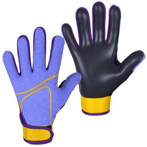 Gants de football américain et de football gaélique GAA personnalisés en nylon antidérapant de haute qualité avec sangle de poignet réglable pour les sports de plein air - Product Image 1