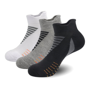 Chaussettes blanches pour hommes, 100% coton, respirantes, tricotées, rayées, logo personnalisé, chaussettes de sport, style régulier d'été - Product Image 3