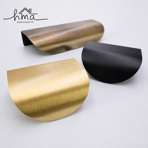 Poignées de tirage en laiton bronze noir, boutons de tiroir modernes, quincaillerie minimaliste incurvée, accessoires décoratifs pour meubles de cuisine - Product Image 1