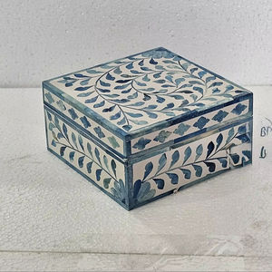 กล่องเครื่องประดับงานฝีมือลายดอกไม้โมร็อกโกแบบเป็นมิตรกับสิ่งแวดล้อม ตกแต่งด้วยกระดูกฝังลายดอกไม้ สำหรับเก็บของตกแต่งบ้าน ตกแต่งโต๊ะ ของขวัญปีใหม่ - Product Image 1