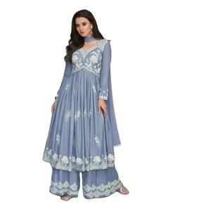 Présente une rayonne lourde avec un nom et quatre côtés moins dupatta collection de costumes pour femmes - Product Image 1