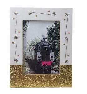 Marco de fotos de resina con incrustaciones de latón y oro blanco, caja de fotos ecológica, moderna, de madera MDF, venta al por mayor - Product Image 1