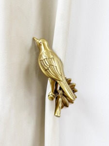 Gancho para Cortina con Acabado Dorado en Forma de Pájaro, Decoración para Cortinas, Ideal para Decoración de Habitaciones de Huéspedes, Estilo Interior, de la India - Product Image 4