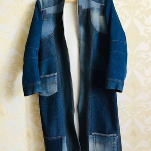 Veste en jean polyvalente: votre garde-robe de tous les jours Style classique essentiel pour chaque saison Durable, élégant et confortable - Product Image 1