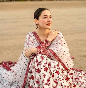 Conjunto de Salwar Kameez de Poliéster/Algodón Tejido con Bordado Floral Elegante para Mujer, Vestido Tradicional para Bodas y Fiestas - Product Image 1