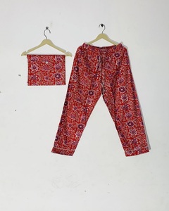 Conjunto de Pijama de Algodón Estampado a Mano para Mujer, Ropa de Dormir con Estampado Floral, Cuello Camisero, Conjunto de Tres Piezas - Product Image 4