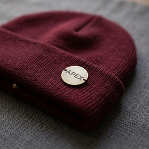Men's Burgundy Beanie Hat Knit Cuffed <b>Winter</b> <b>Cap</b> Metal Badge Streetwear Unisex Custom Logo Wholesale Fashion - Product Image 3