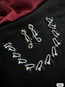 Classic American Diamond Bridal Jewelry <b>Set</b> Two-Piece <b>Necklace</b> <b>and</b> <b>Earrings</b> for Wedding Fashionable Classic Style - Product Image 2