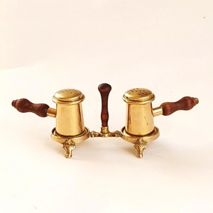 Premium Luxury Stylish Sprinklers With Stand Designer Metal <b>Salt</b> And Pepper <b>Shaker</b> Set With Base For Home Restaurant Table Decor - Product Image 1