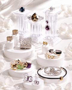 Elegante y Versátil Soporte de Acrílico para Joyería con Tamaño y Color Personalizables para una Exhibición y Almacenamiento Elegantes - Product Image 6