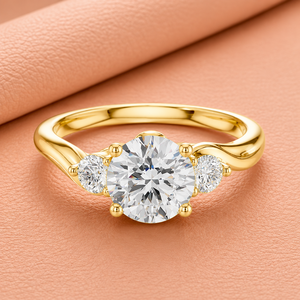 Bague de fiançailles élégante en or massif 14 carats, clarté VVS1-VVS2, plaquée rhodium, certifiée IGI, trois pierres, bijoux de mariée de luxe - Product Image 1