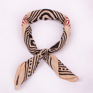 Bandana pour chien en coton à motif tribal, design géométrique, respirant, toutes saisons, accessoire pour animaux de compagnie, fait main, foulard à nouer, vêtements pour animaux - Product Image 2