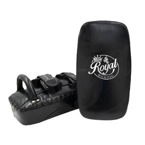 Pads de frappe thaïlandais en cuir PU pour entraînement MMA et Kick Boxing pour adultes - Bouclier de frappe avec logo et design personnalisés - Product Image 1